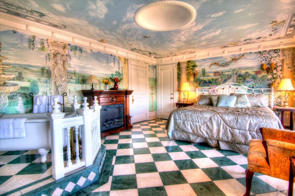 King Suite interior